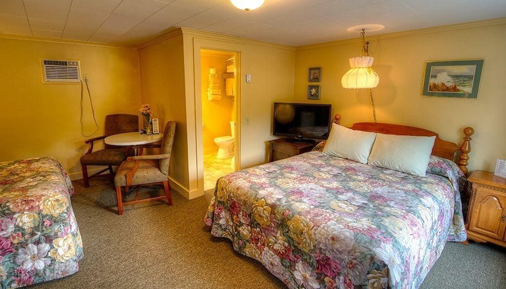 Picket Fence Motel St. Andrews By The Sea Exterior foto